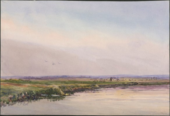 Reproduction en couleur d’une aquarelle illustrant un paysage dominé par un ciel légèrement enfumé. Une bande de terre verte sépare le ciel de la rivière. 