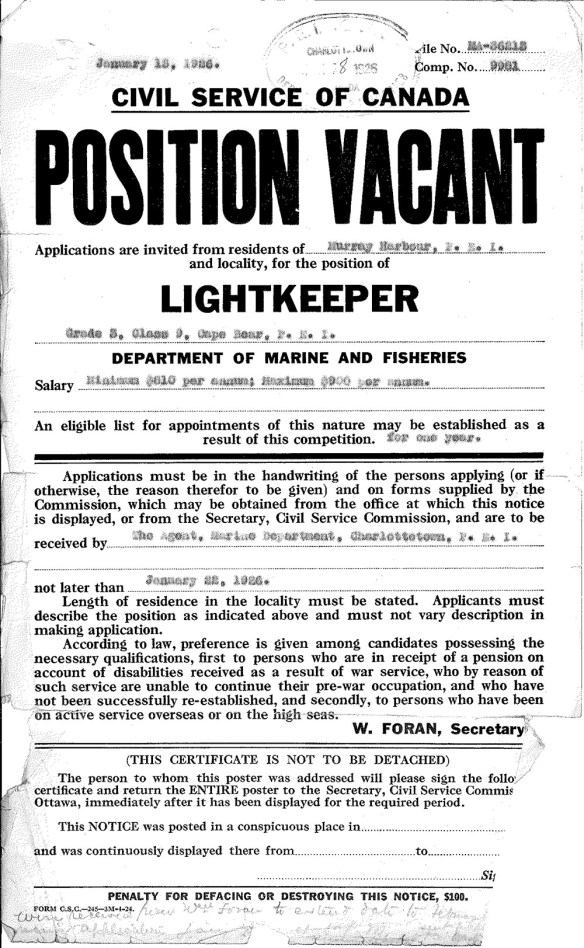 Document textuel en noir et blanc. En gros caractères noirs : Civil Service of Canada Position Vacant Lightkeeper (poste vacant de gardien de phare au sein de la fonction publique du Canada).