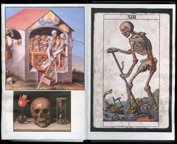 Deux pages du journal no 208 de Heath montrant trois différents memento mori. Une image représente des squelettes dans un édifice, une autre, un crâne à côté d’une fleur dans un vase, et une troisième, un squelette marchant en s’appuyant sur un bâton. 