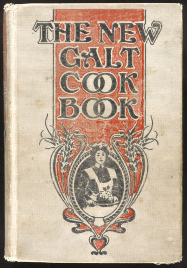 Page couverture avec le titre The new Galt cook book et une illustration d’une femme avec un tablier tenant un plat contenant de la nourriture.